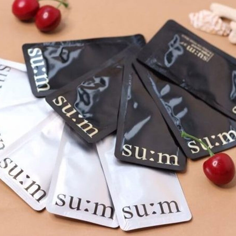 Mặt Nạ Sủi Bọt Thải Độc Da Su:m 37