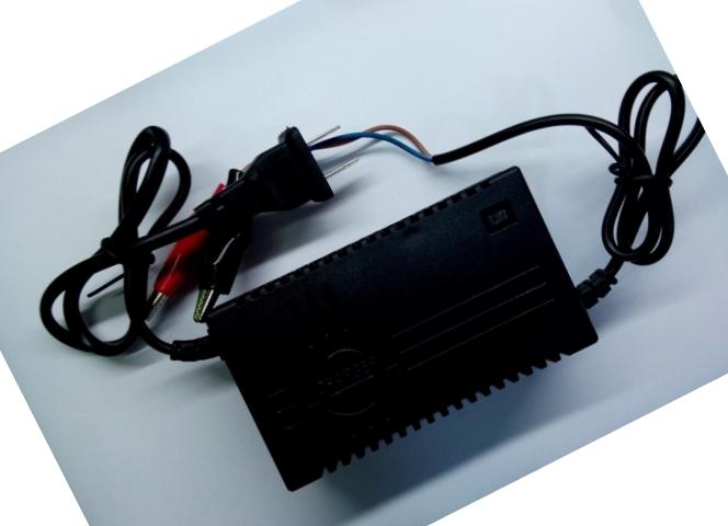 MÁY NẠP ẮC QUY TỰ NGẮT 12V 5AH - 20AH