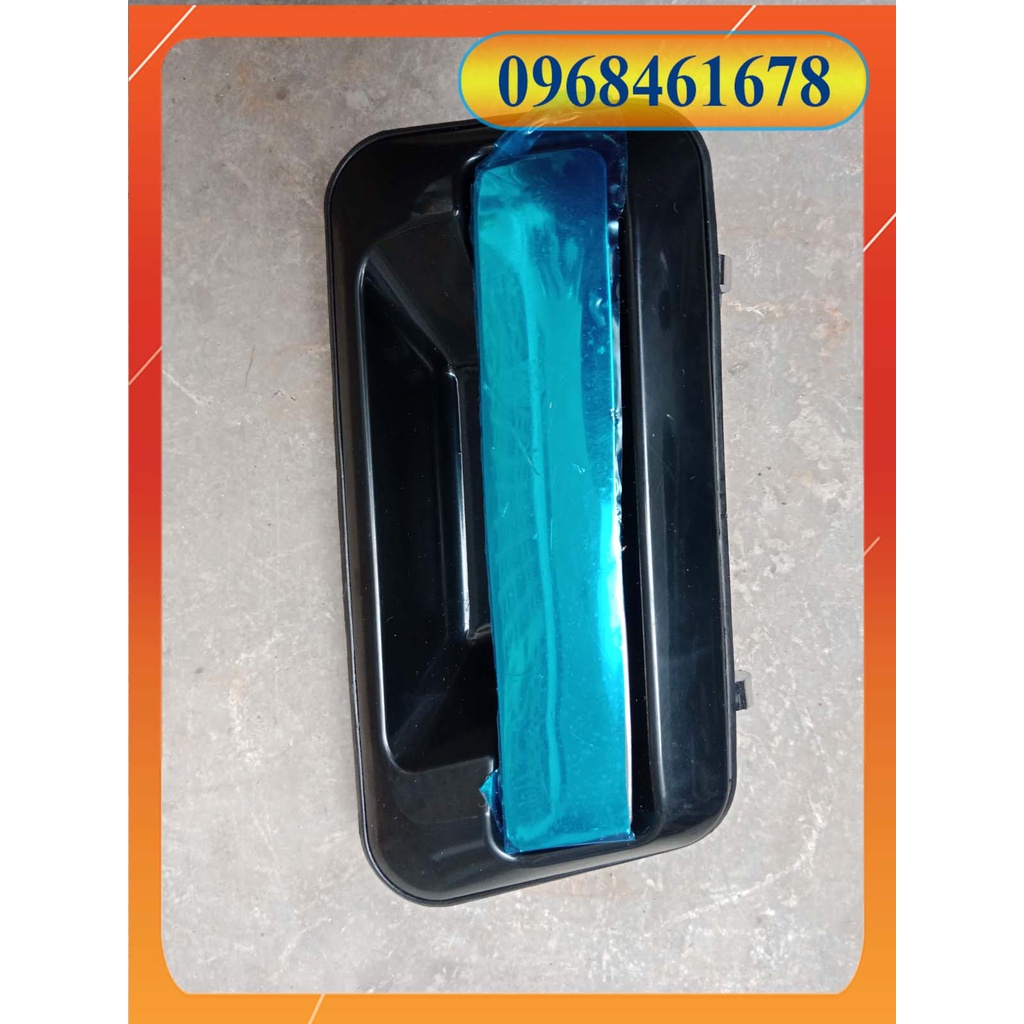 Tay mở cửa ngoài Mitsubishi Jolie