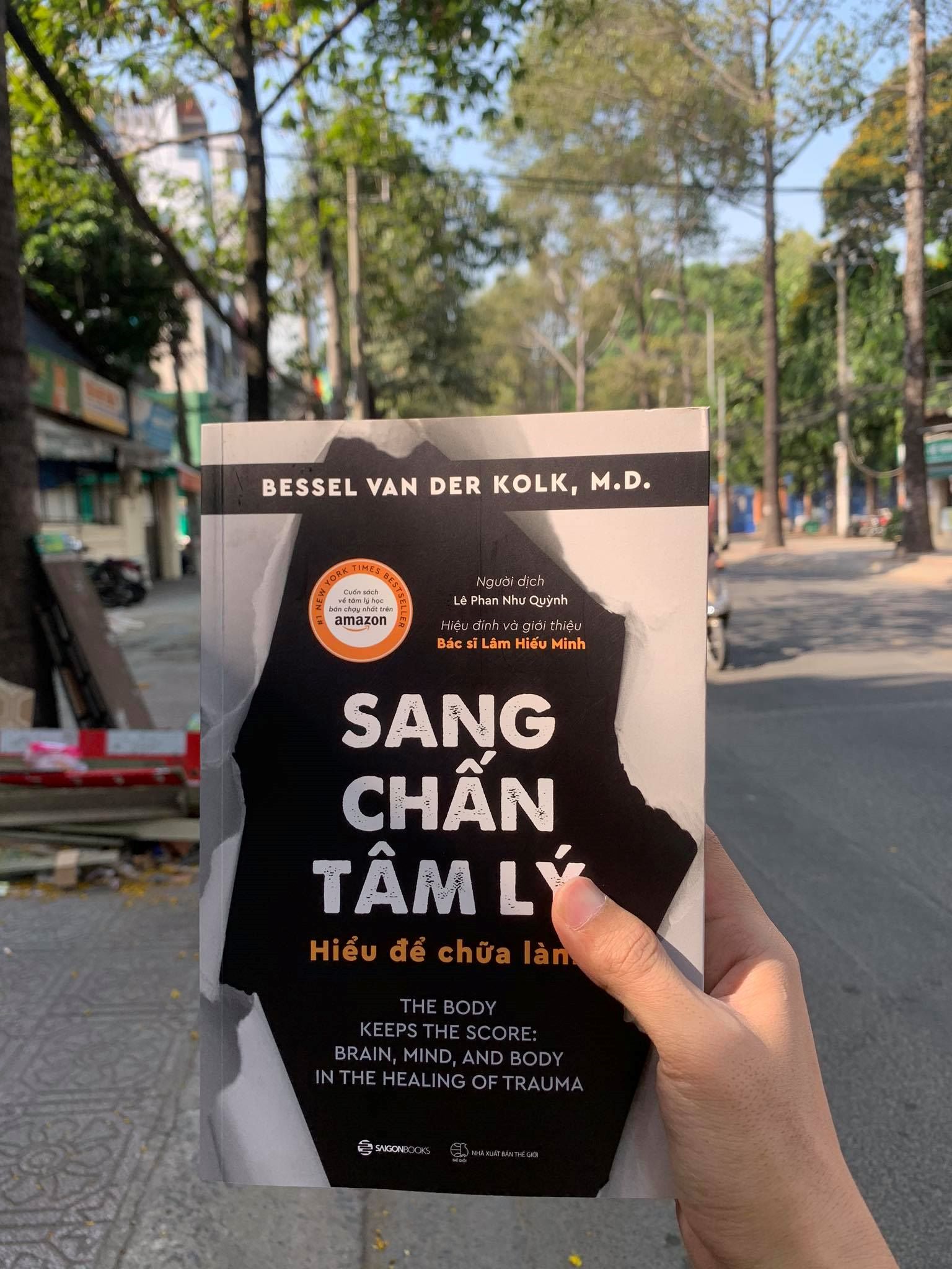 Sách - Sang chấn tâm lý - Hiểu để chữa lành