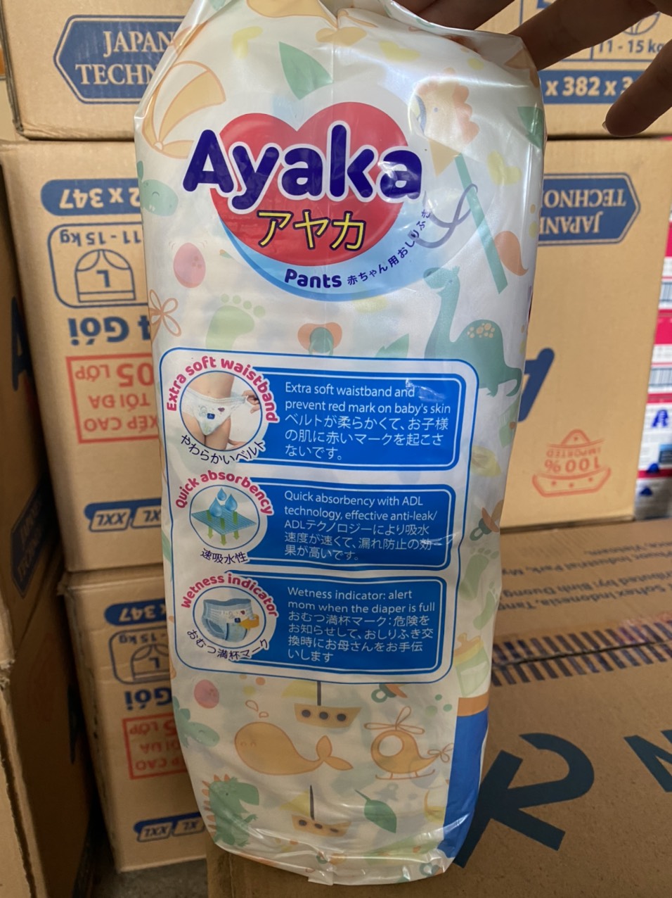 Tã quần Ayaka size L54 miếng cho bé 11 đến 15kg