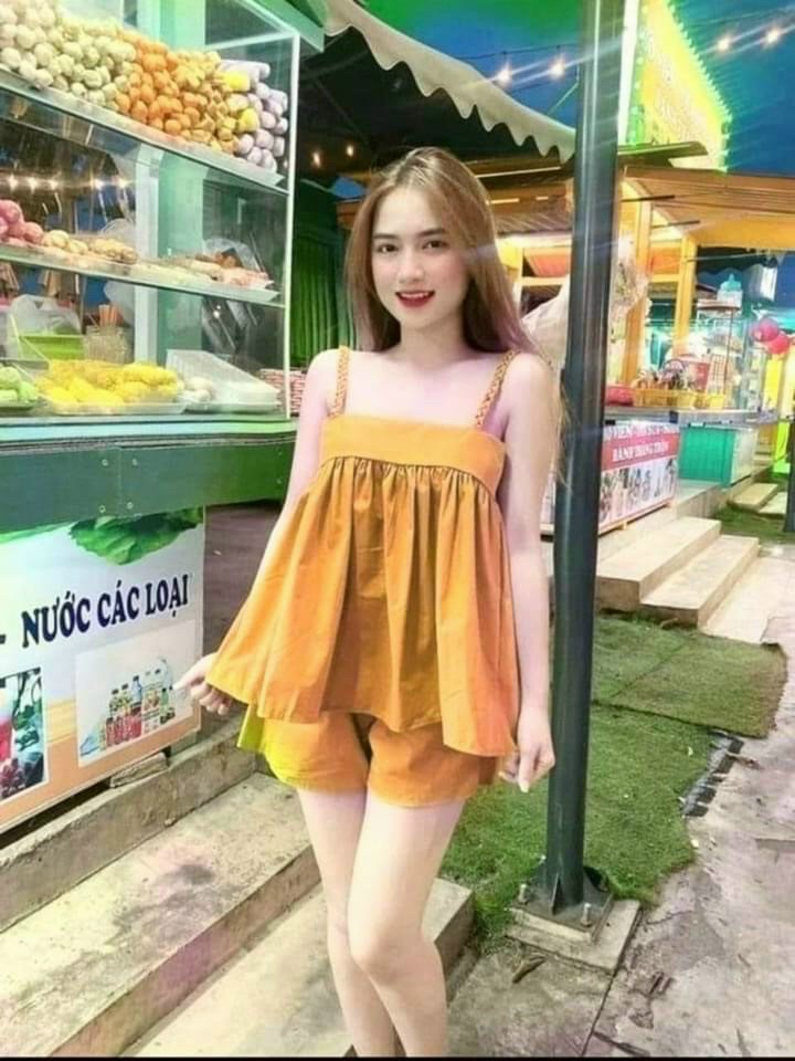 Set đùi lụa hàn hai dây cổ vuông (freesize dưới 60kg)