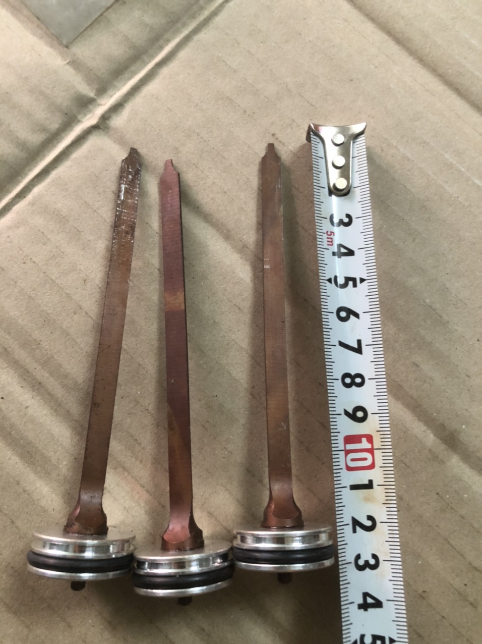 LƯỠI GÀ SÚNG BẮN ĐINH  F50 (DÙNG HƠI)
