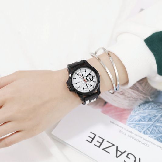 Đồng Hồ Cặp Đôi Nam Nữ Thể Thao Dây Silicon Retro Cá Tính