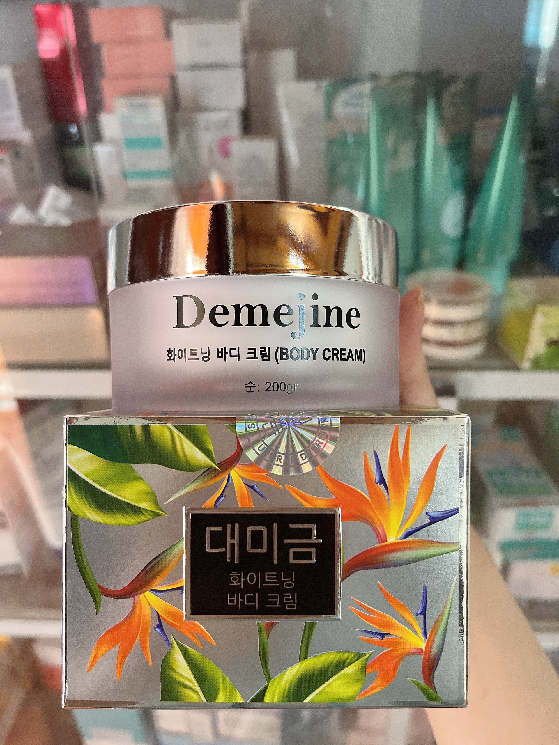 Kem Body Demejine
