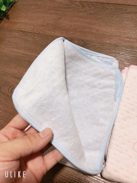 Tấm Lót Chống Thấm 4 Lớp Cho Bé