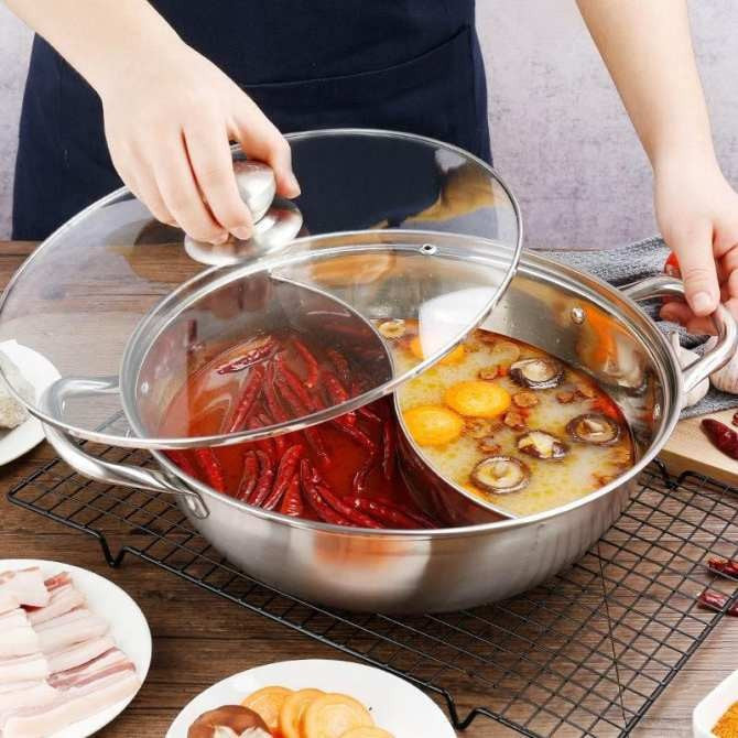 Nồi lẩu 2 ngăn inox 30 cm, nồi lẩu điện đa năng làm 2 món lẩu thiết kế dạng âm dương mới lạ,hấp thụ nhiệt,làm nóng