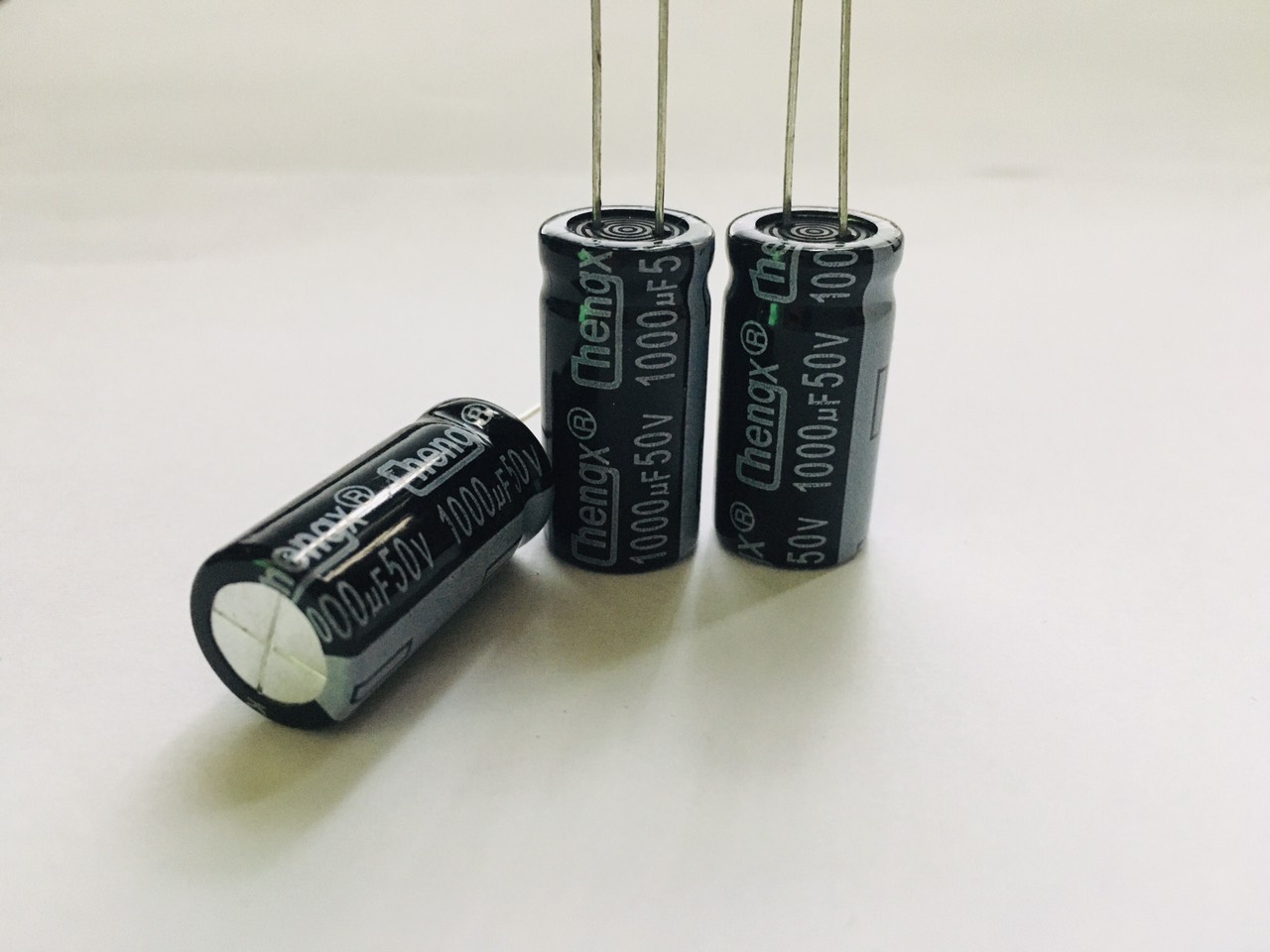 Tụ 1000uF 50V 13x25mm ±20%