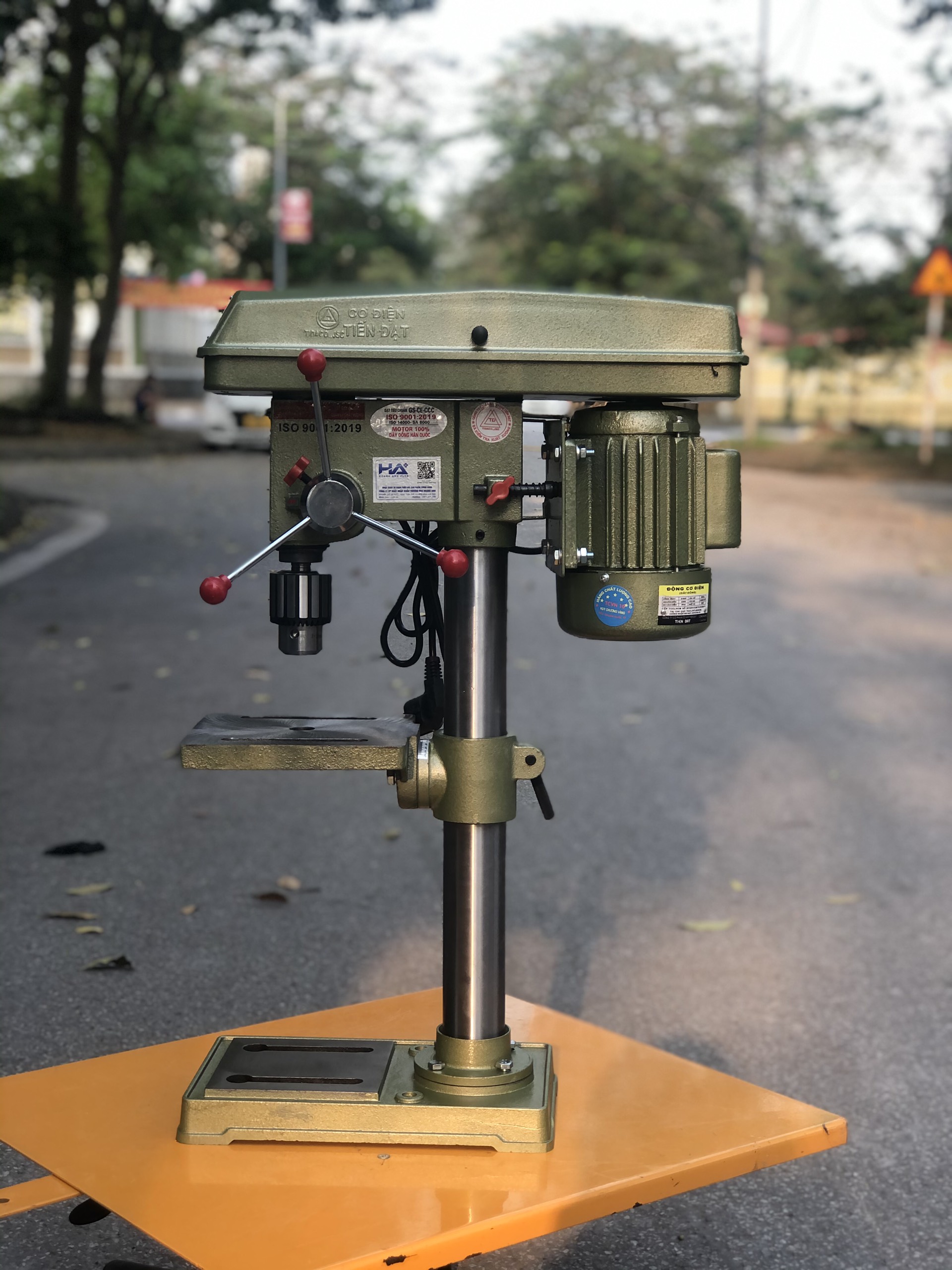 Máy Khoan Bàn 3/4Hp Tiến Đạt KBTD-16A