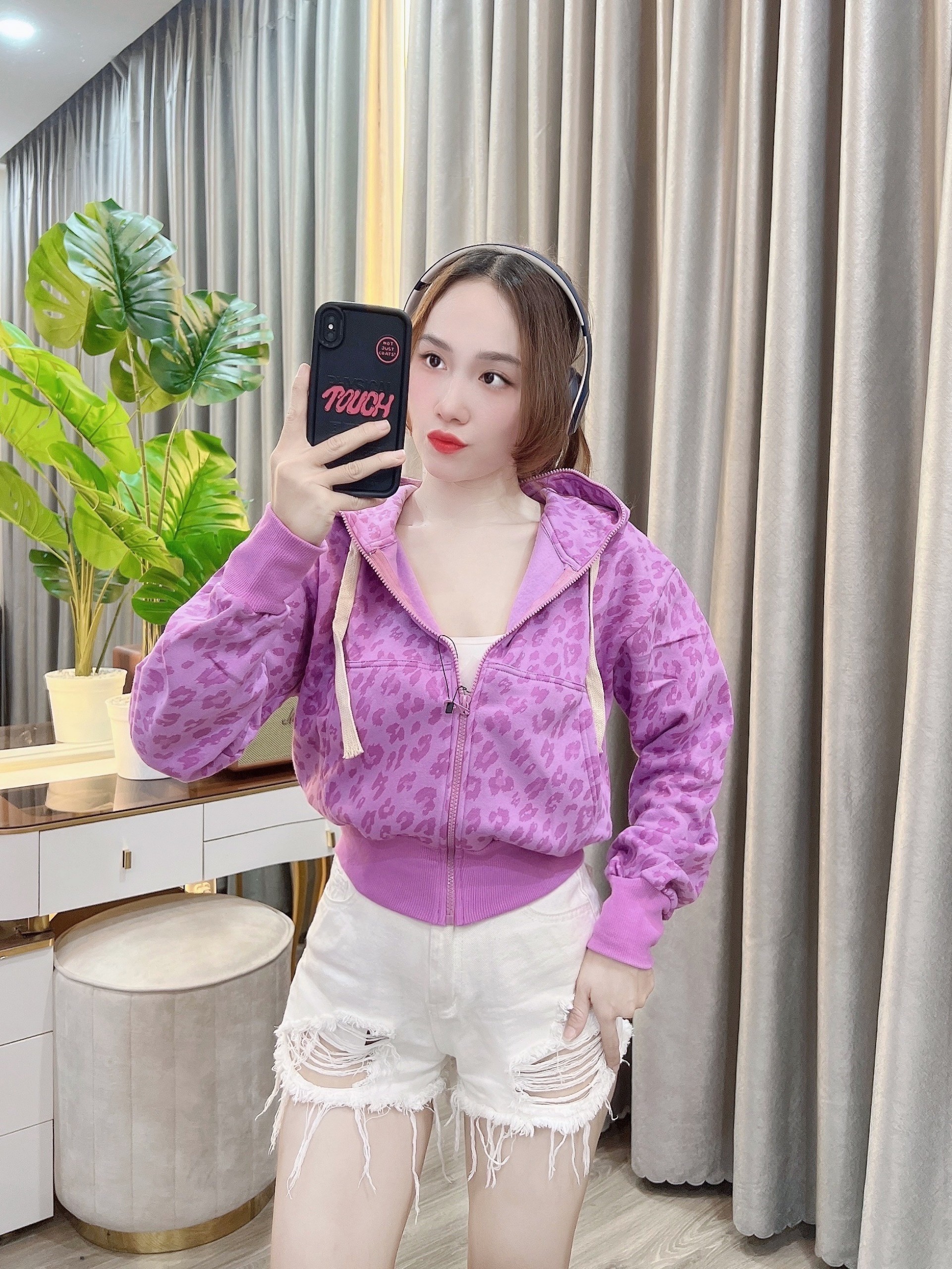 Áo khoác nữ ngắn form lửng freesize 54kg