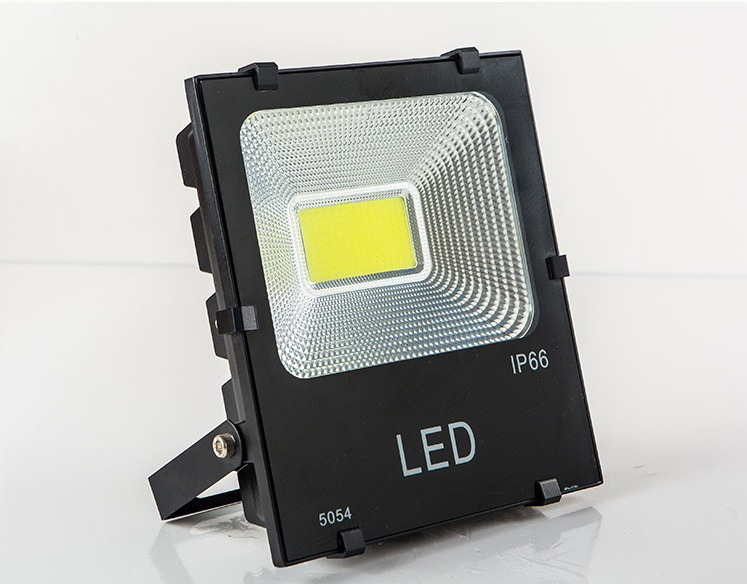 Đèn pha LED ngoài trời 20W JAYCE tiết kiệm điện