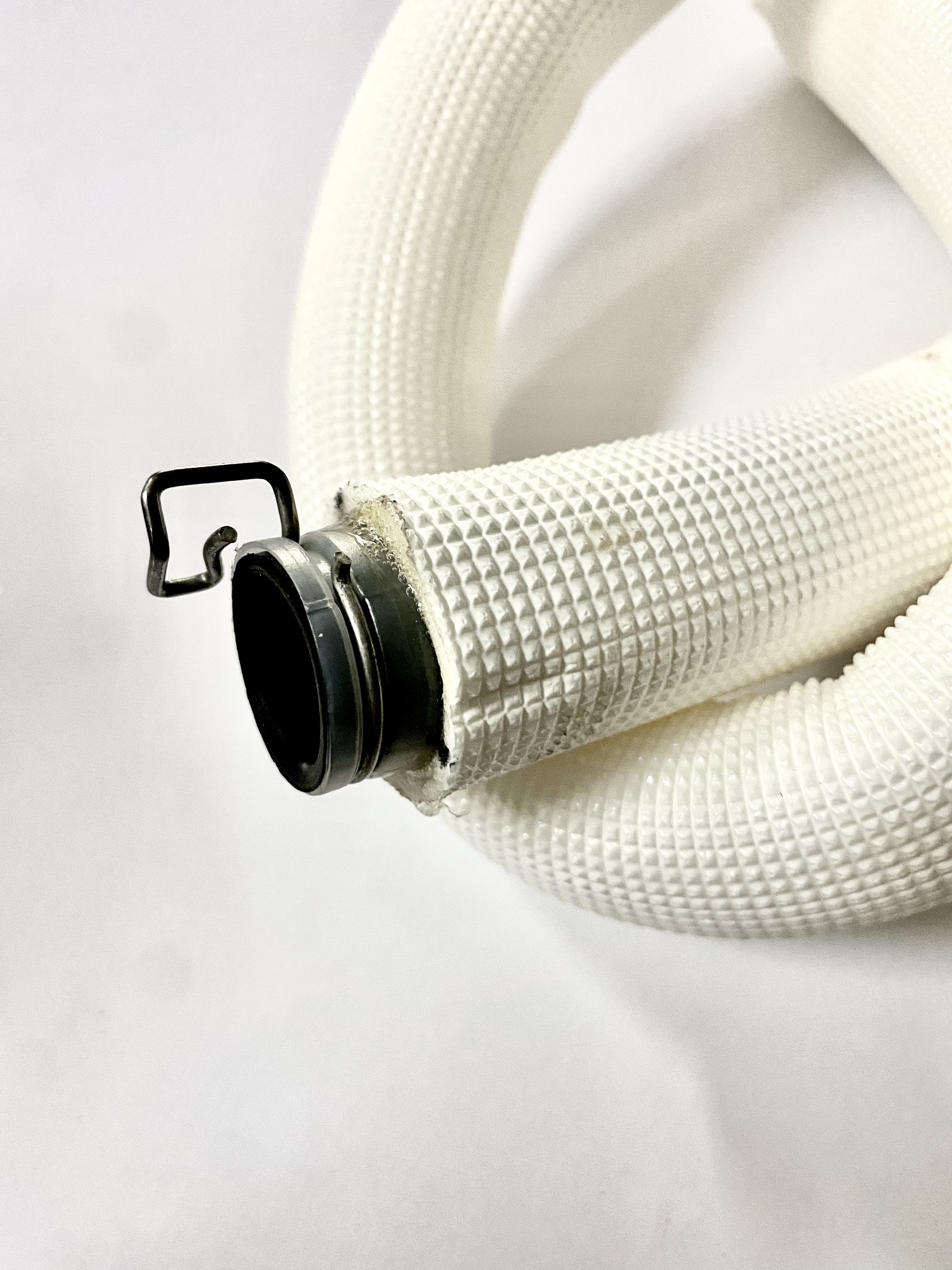 Ống thoát nước đầu lạnh điều hòa máy lạnh
