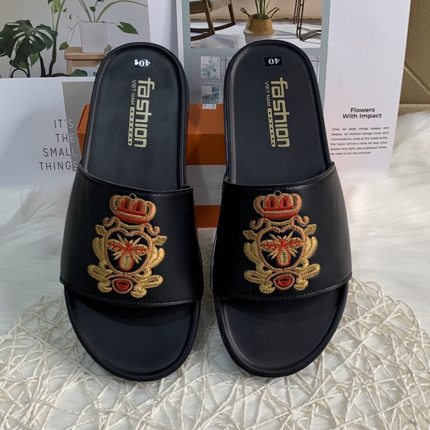 (KÈM VIDEO) Dép lê đế đúc nam đen thêu ong đỏ vương miện siêu chất - B end T Shop giá rẻ