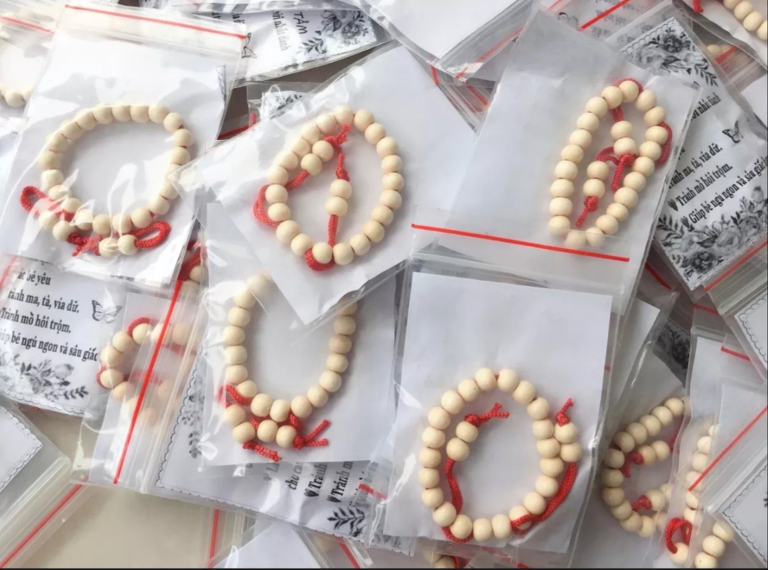 Combo 2 Vòng Dâu Tằm Cho Bé