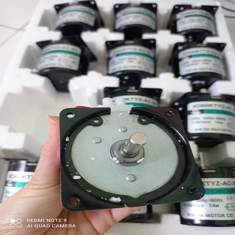 [HCM]Motor Giảm tốc 220v 14w tốc độ 110 vòng- Động cơ giảm tốc 220v mini