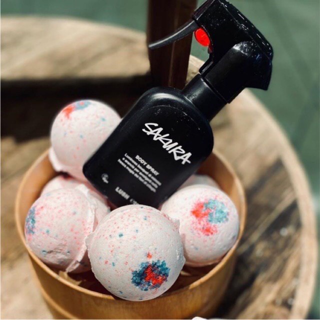 [HCM]Xịt toàn thân LUSH - Sakura body spray