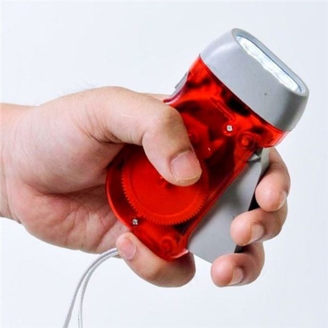 [HCM][SẠC PIN BẰNG TAY] Đèn Pin Sạc Tự Động Bằng Bóp Tay