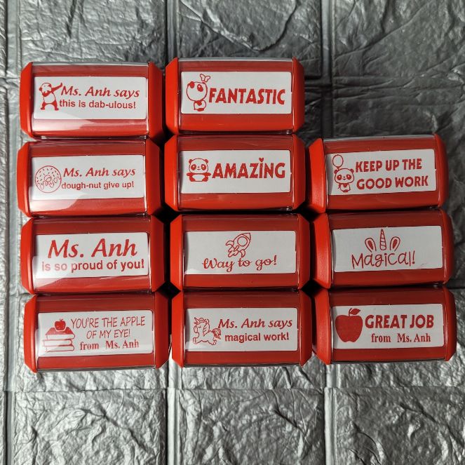 Khắc con dấu cô khen mẫu Tiếng Anh