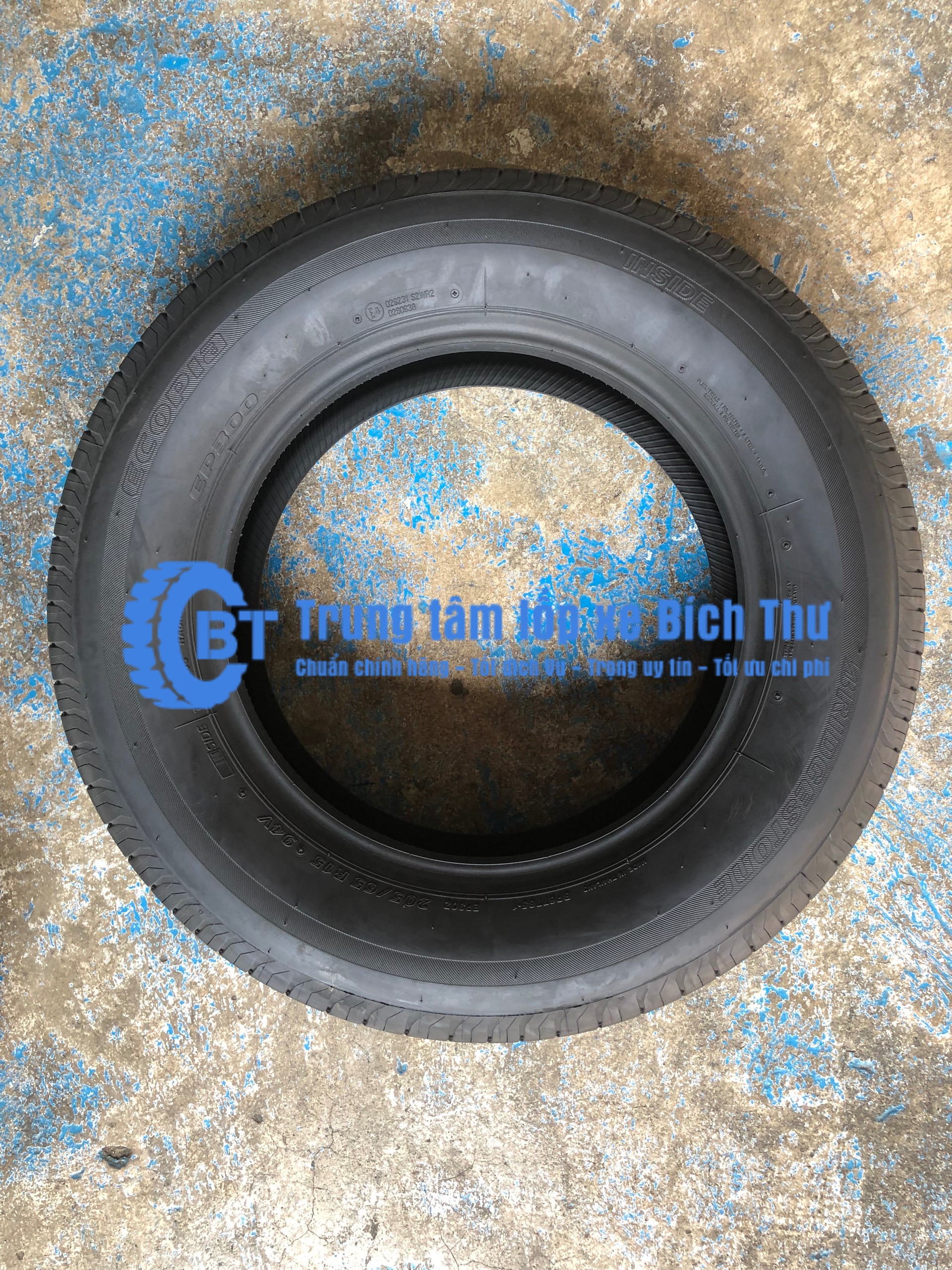 Lốp bridgestone 205/65R15 EP300