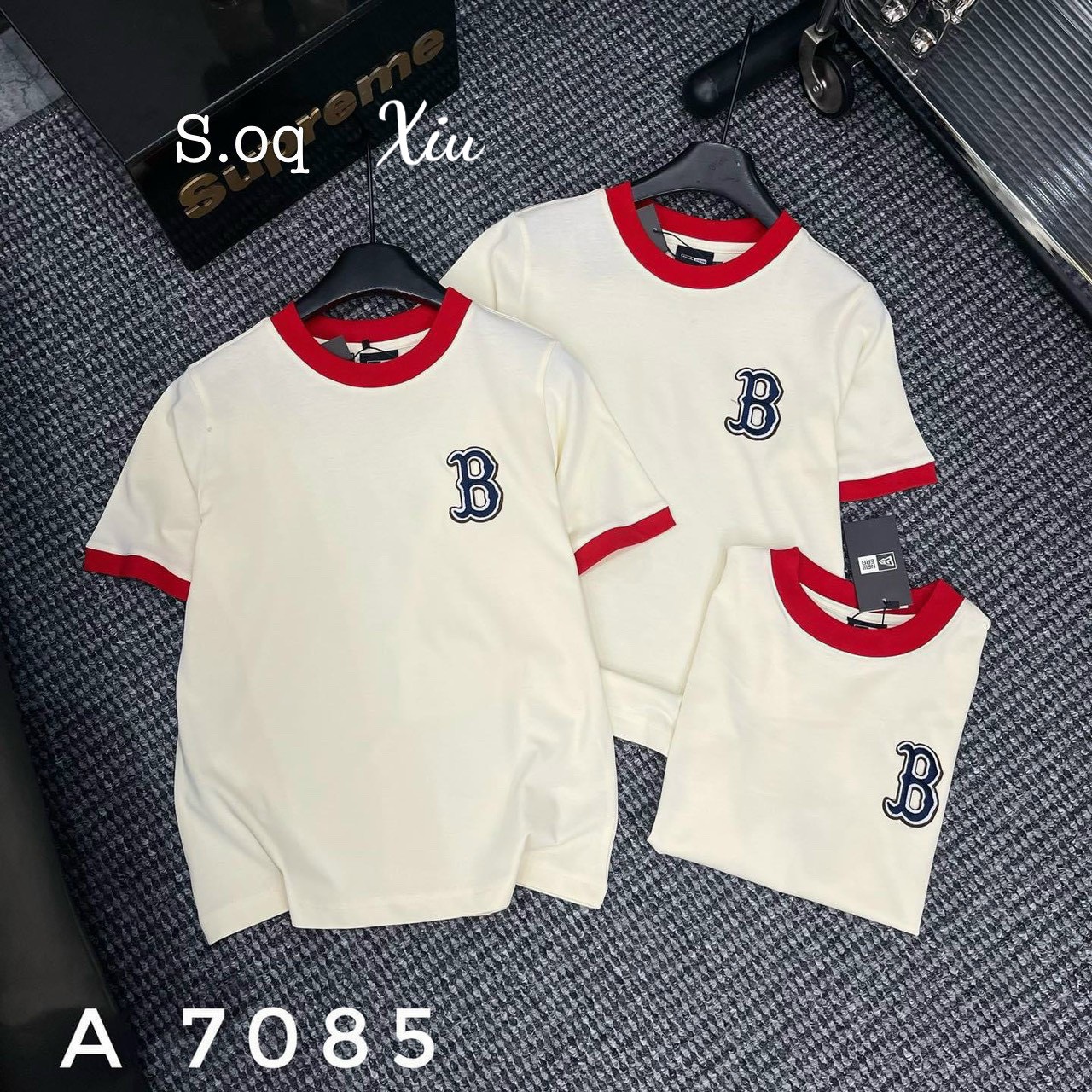 Áo thun Babytee dáng ôm phối viền chữ nổi ( Áo thun chữ B )