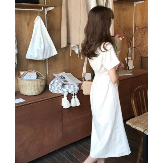 Đầm trắng nút xéo form to