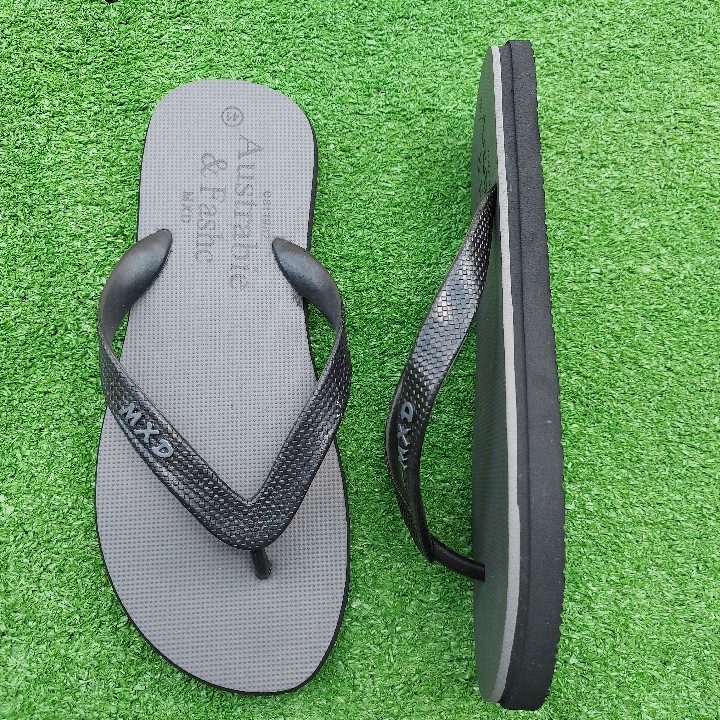 [HCMC] men's lightweight flip flops