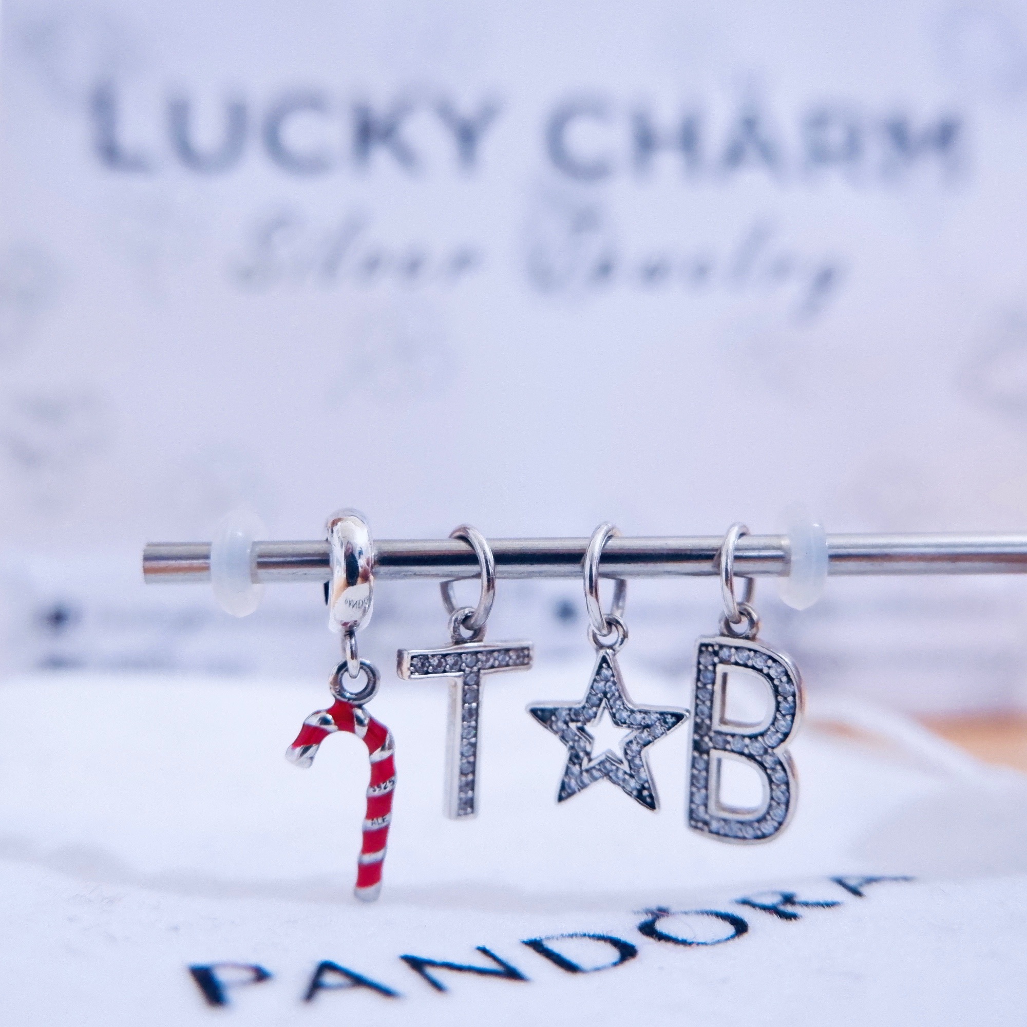 Charm gậy đỏ bạc 925