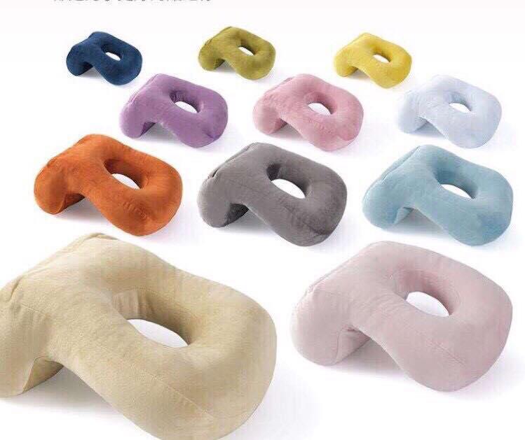 Gối kê đầu và tay để ngủ