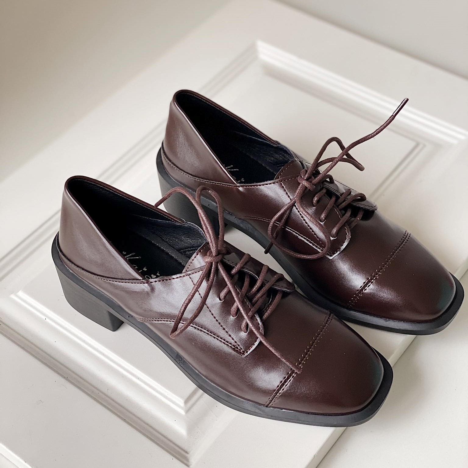 Giày Oxford Đế 5cm Da Mềm Màu Nâu Và Màu Đen