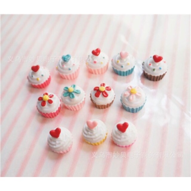 [HCM]Bánh Cupcake Nhiều Màu Charm Slime [1 cái ]