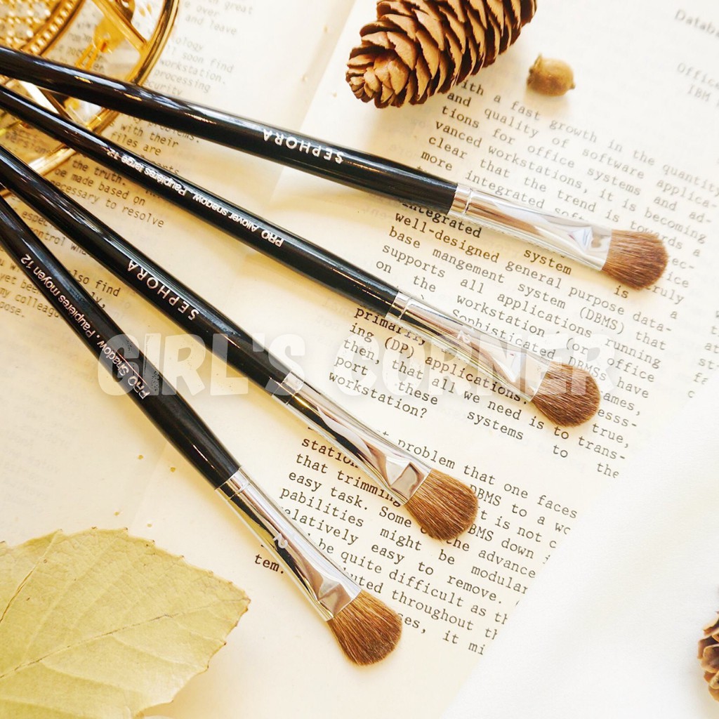 Cọ Tán Bầu Mắt Lớn Sephora 12