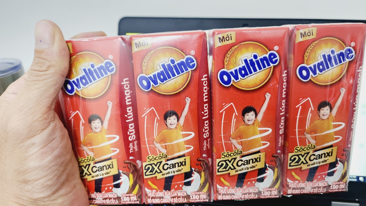 Thùng 48 hộp 180ml Thức uống lúa mạch gấp đôi Canxi Ovaltine