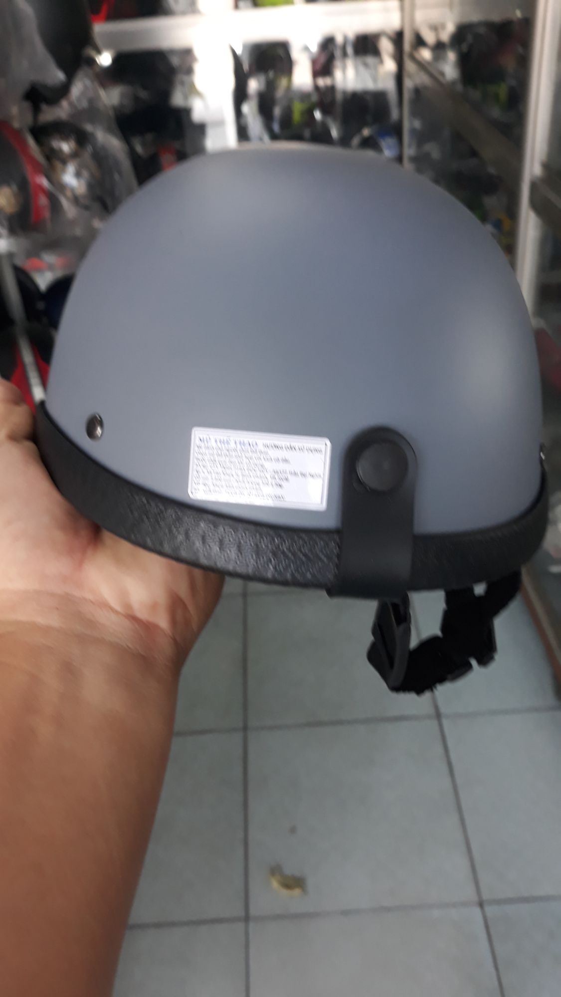 nón đua ngưa