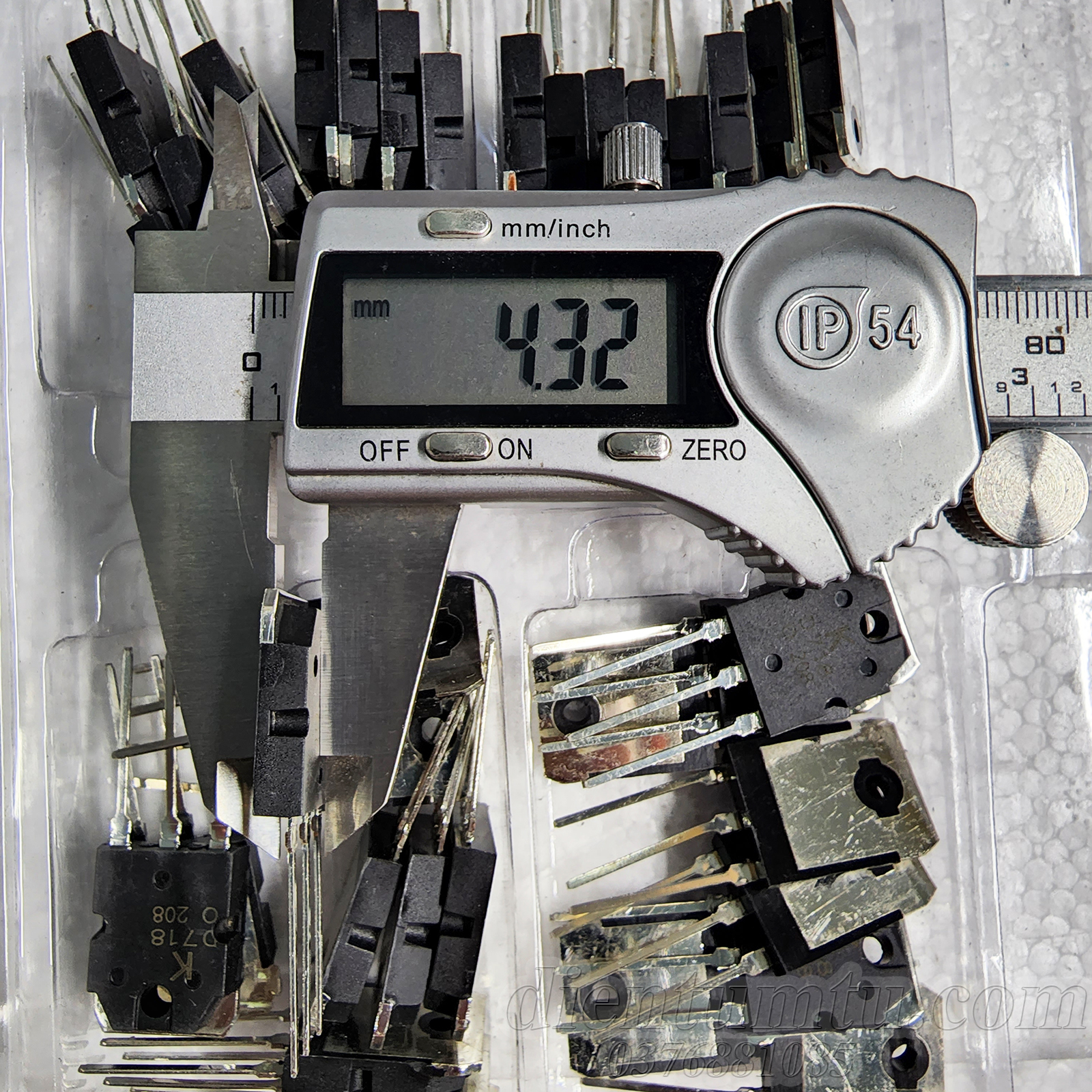 10 Con - Sò công suất - Transistor D718 - B688 Hàng mới - chân dài