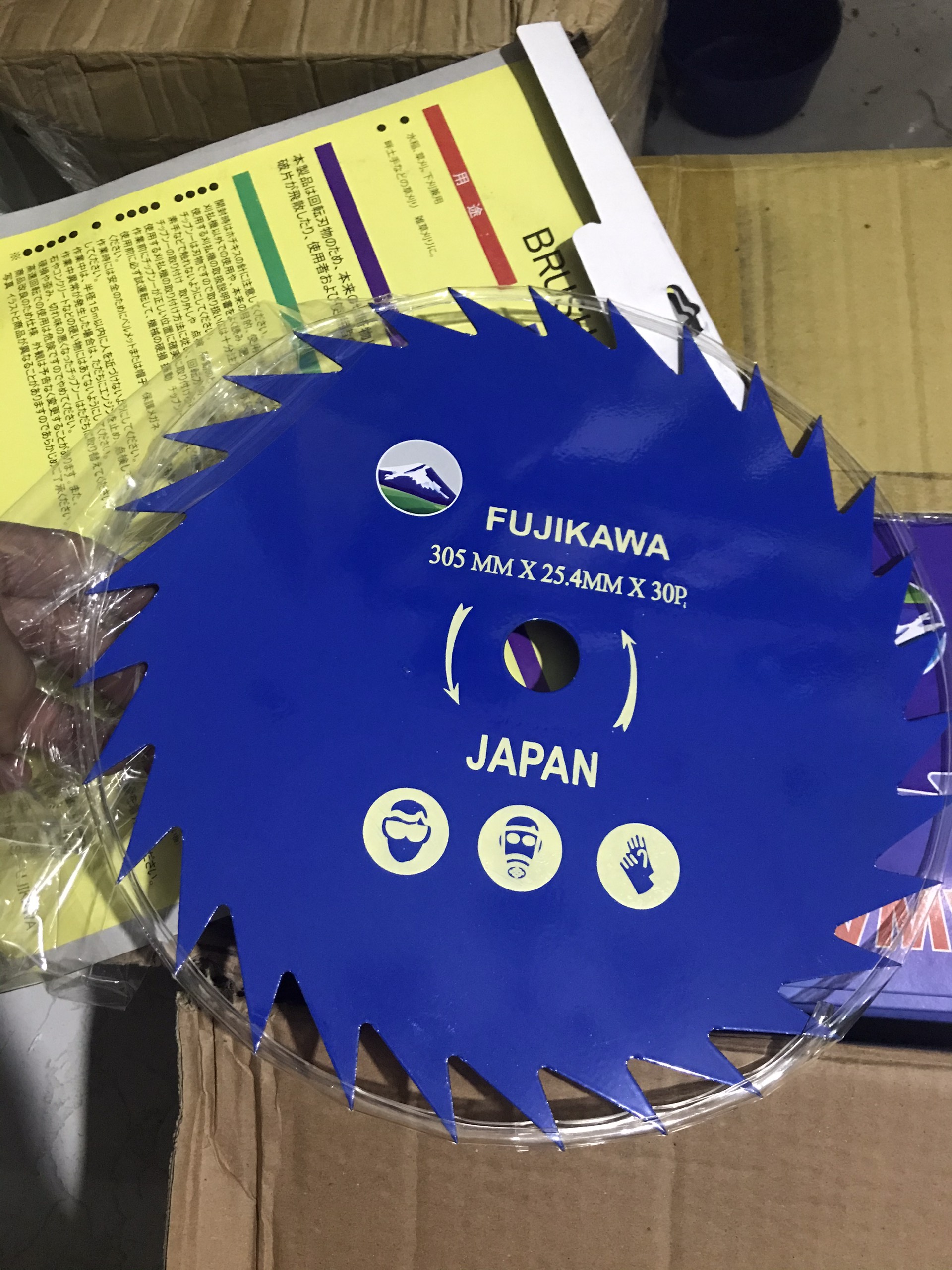 [HCM]Dao cắt lúa máy cắt cỏ/ lưỡi phát cỏ/ lưỡi tròn cắt cỏ 305mm x 30 răng