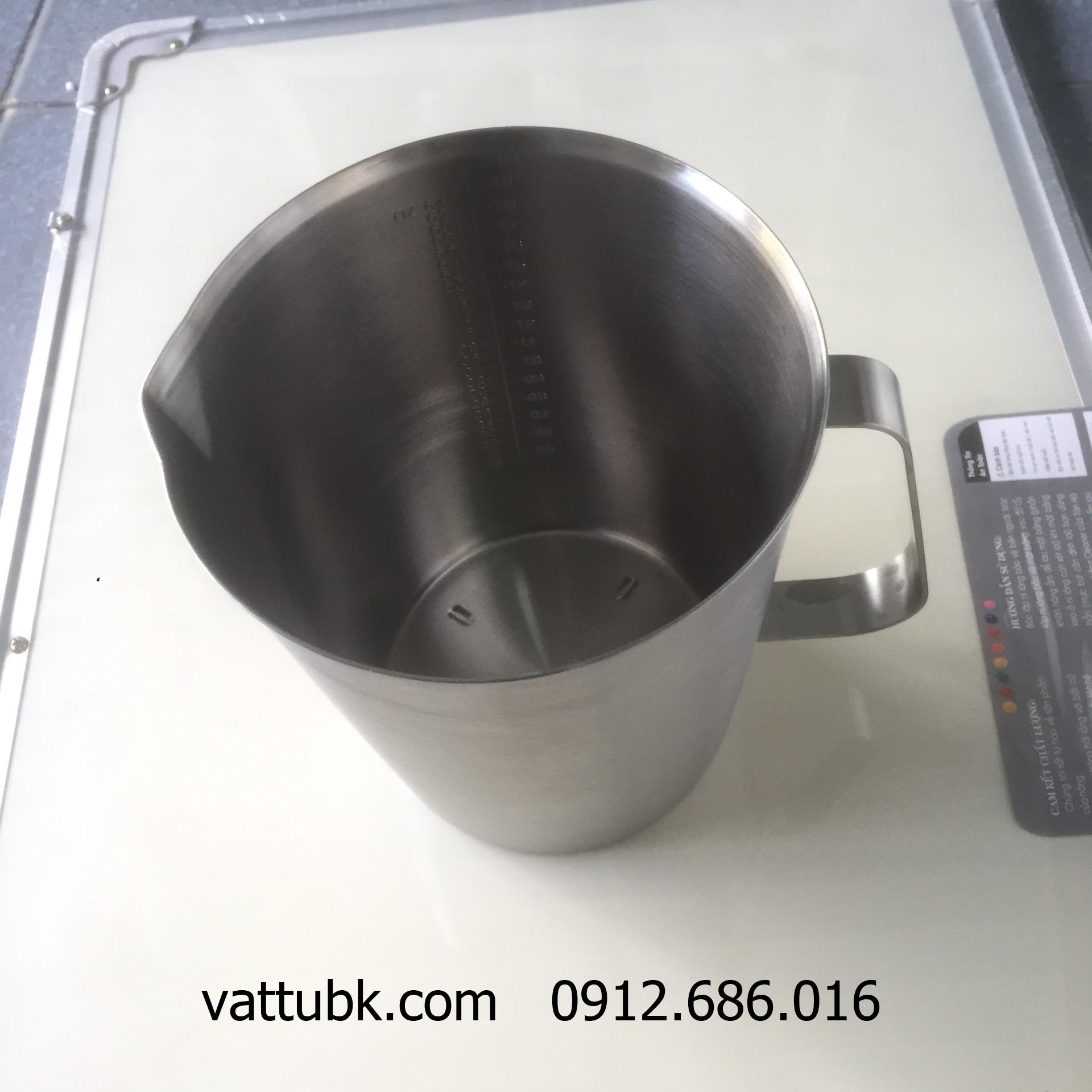 Ca inox có chia vạch 2000ml