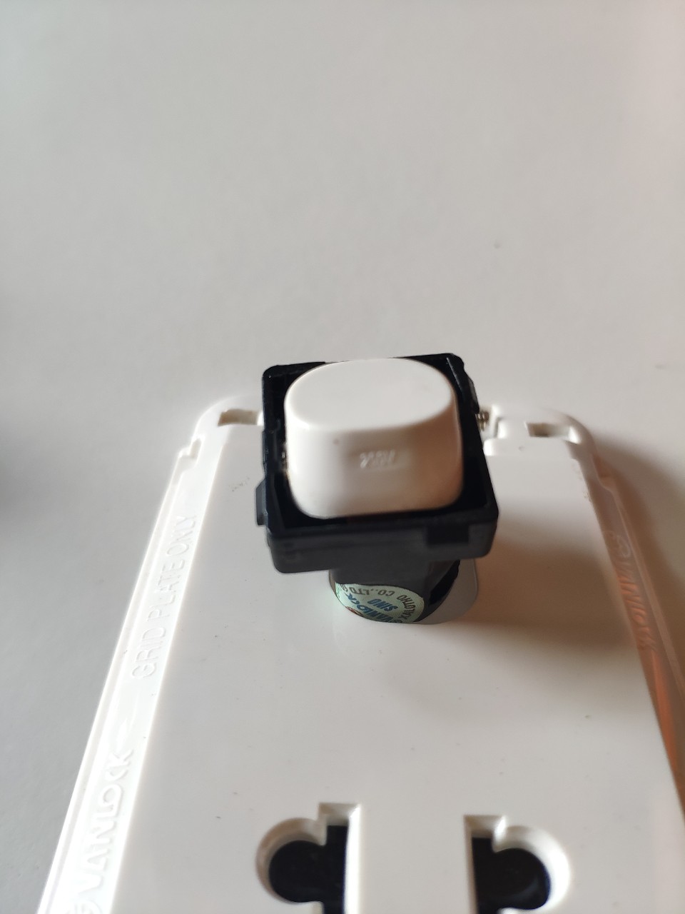 công tắc 3 cực sino