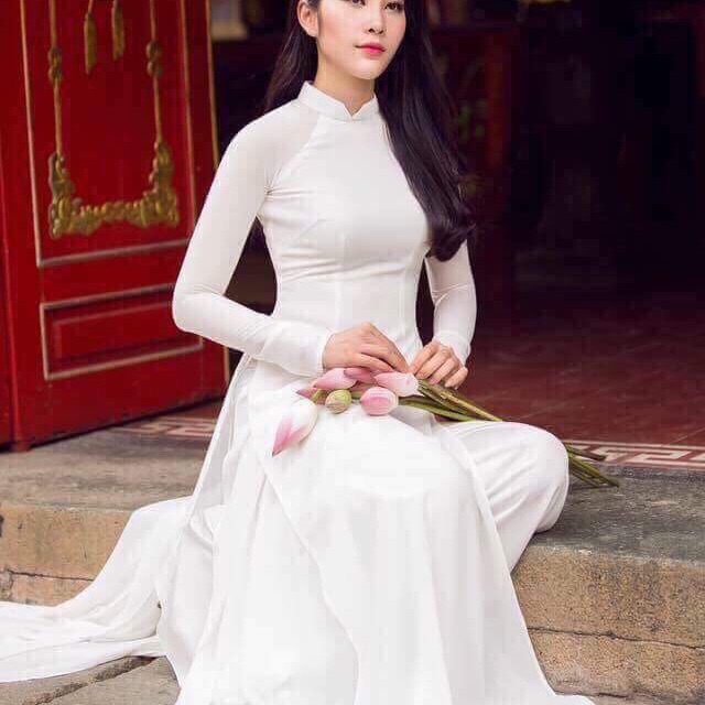 Áo dài trắng chiffon 4 tà