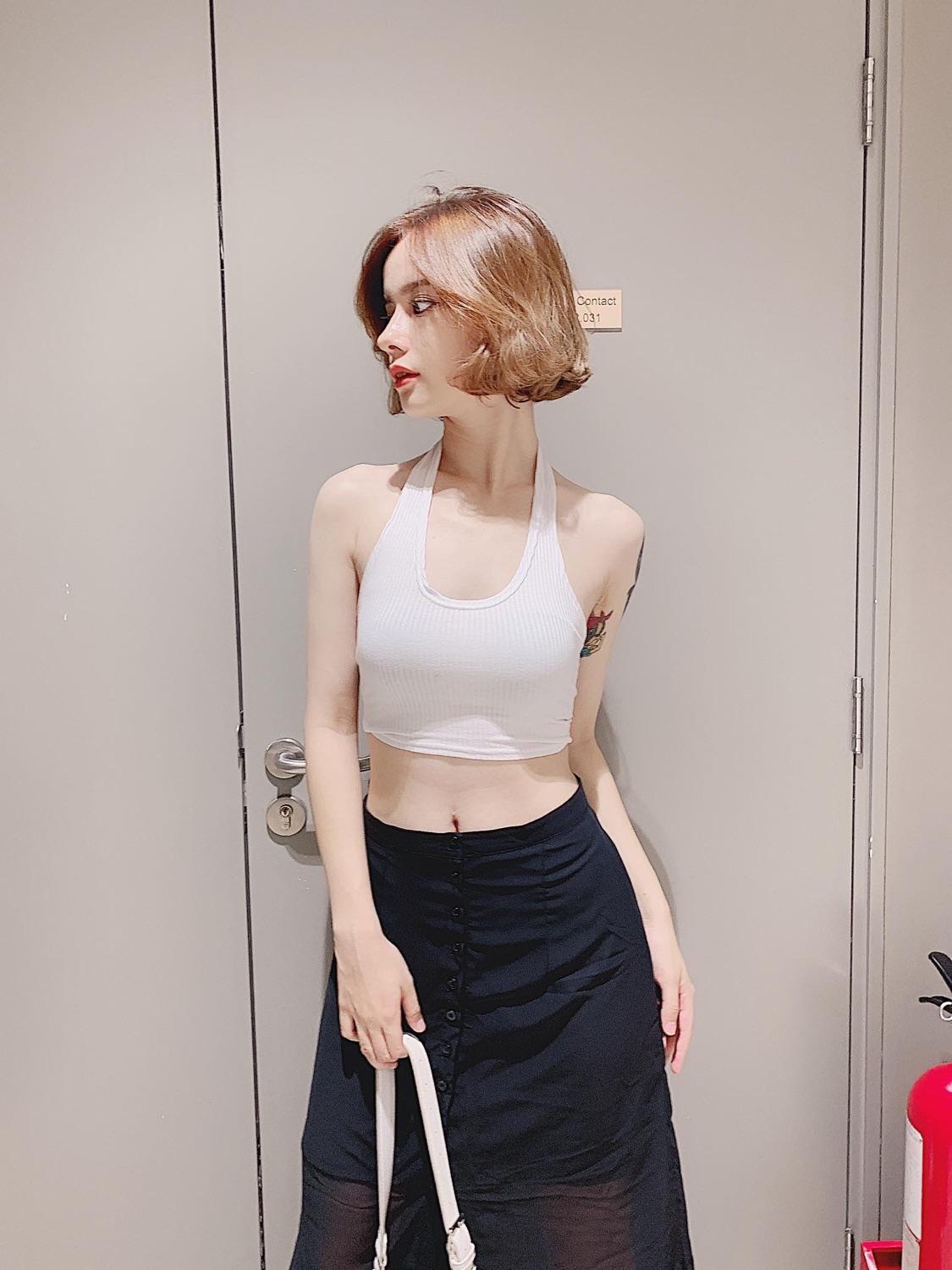 Áo croptop cột eo