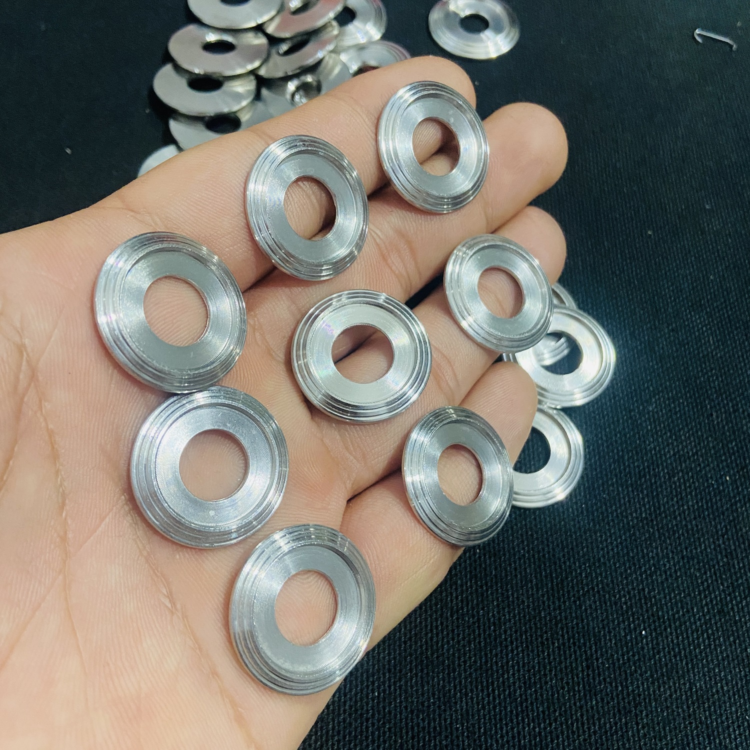 [ĐỘ XE] COMBO 10 MIẾNG LÔNG ĐỀN XE MÁY 10LY INOX 304 GẮN CÁC CHI TIẾT ỐC, TRANG TRÍ XE MÁY SIÊU SÁNG LÓNG LÁNH