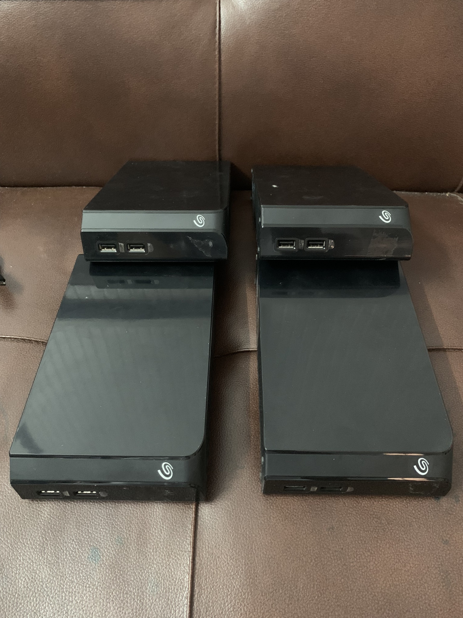 Ổ cứng di động Seagate Backup Hub Plus 10T