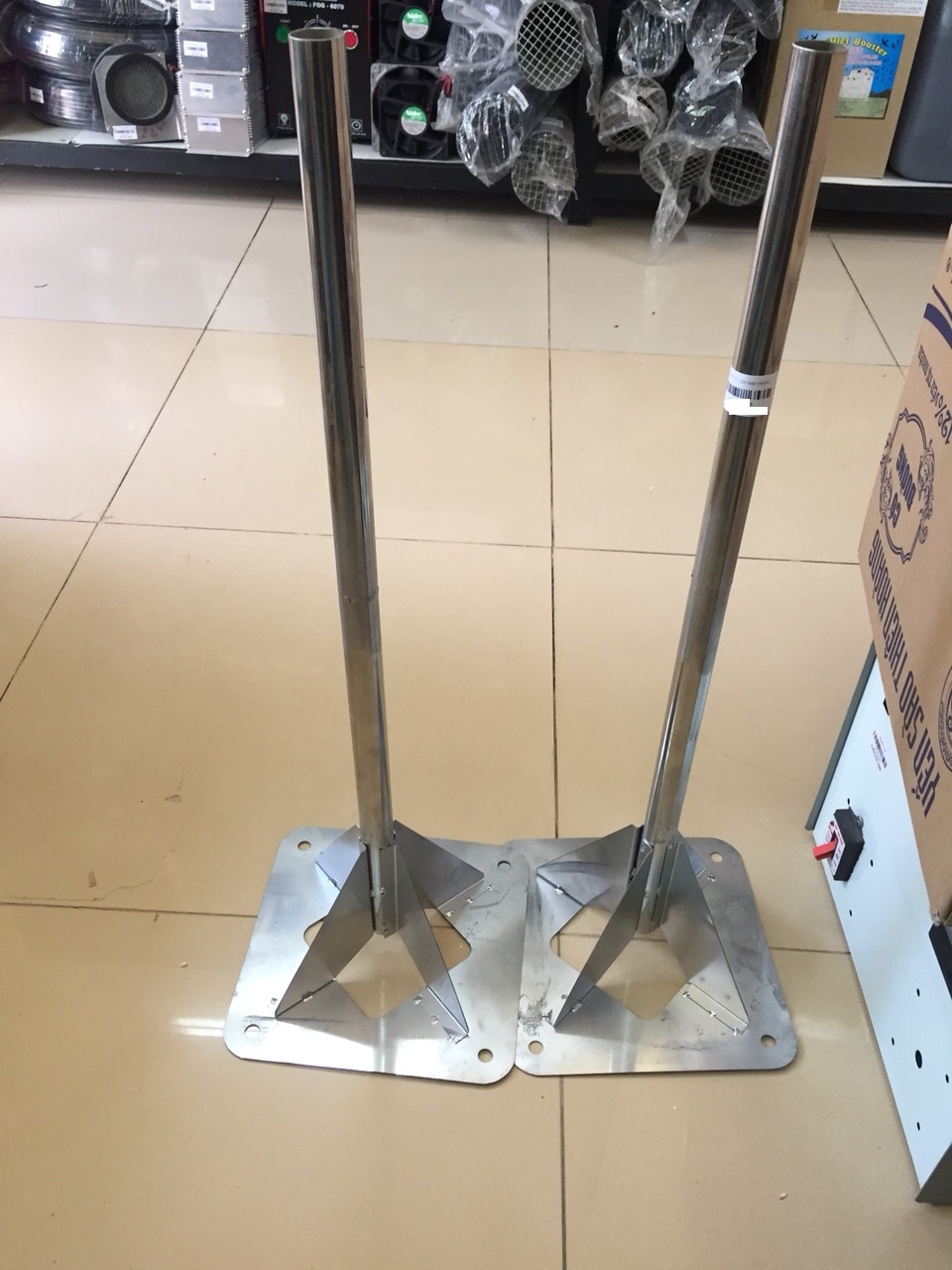 [SP000278] Chân đế gắn loa chùm 6D