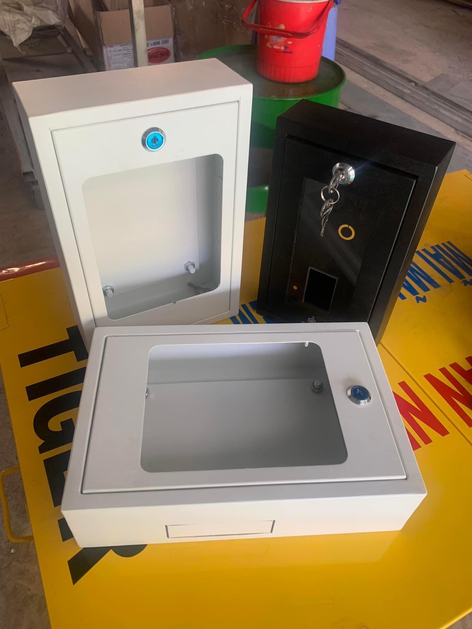 HỘP BẢO VỆ MÁY CHẤM CÔNG 3288
