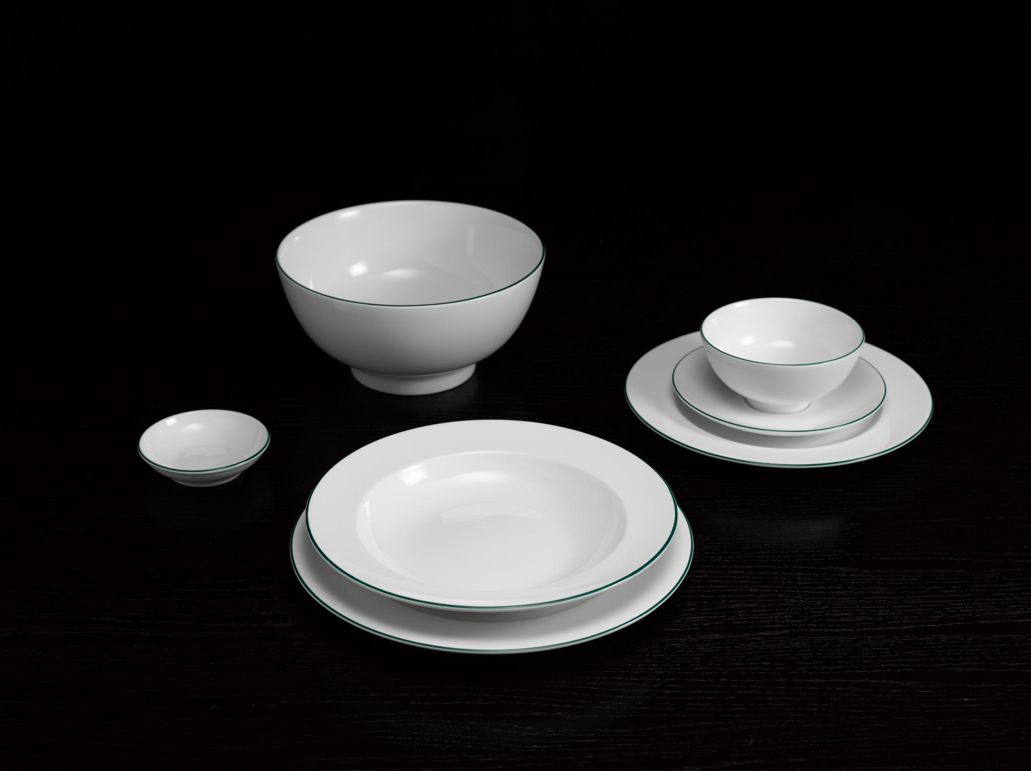 Tô Minh Long 18 cm Jasmine Chỉ Xanh Lá