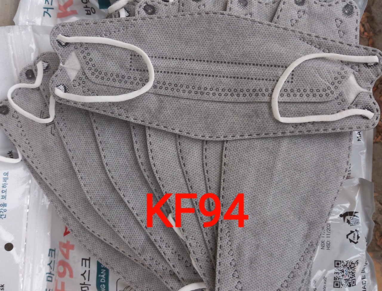 KHẨU TRANG KF 94  THÀNH ĐẠT ( CABON 2 BỊCH 20 CÁI ) MÀU XÁM