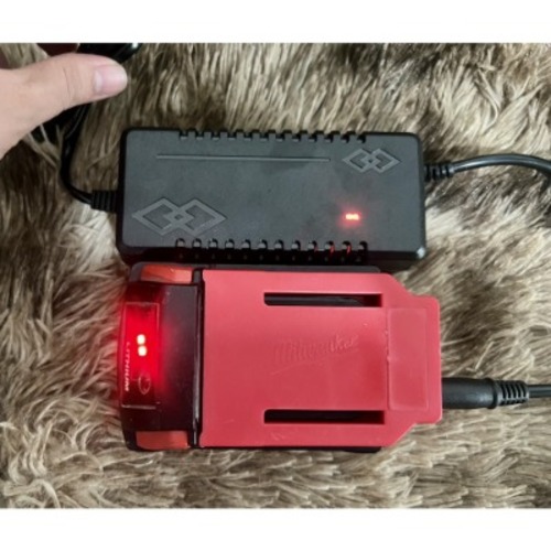 Dock sạc Milwaukee 18v Nhựa Đúc Adapter thay thế sạc Zin- HTN