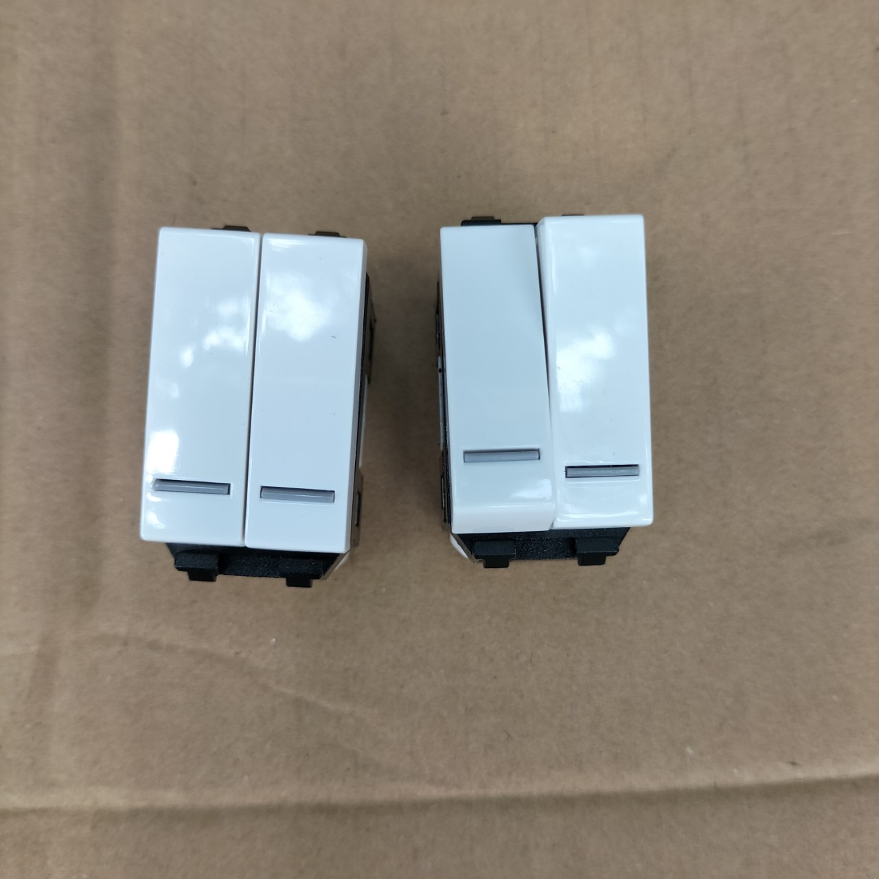 Hạt công tắc kép một chiều S18CC