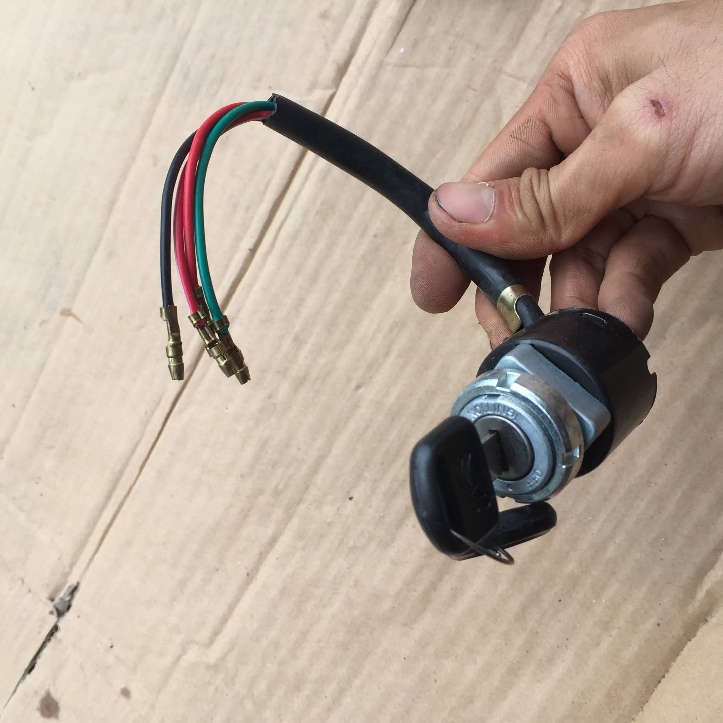 ổ khóa điện xe honda 67 , cd , cl , chaly ( một vài loại xe khác )