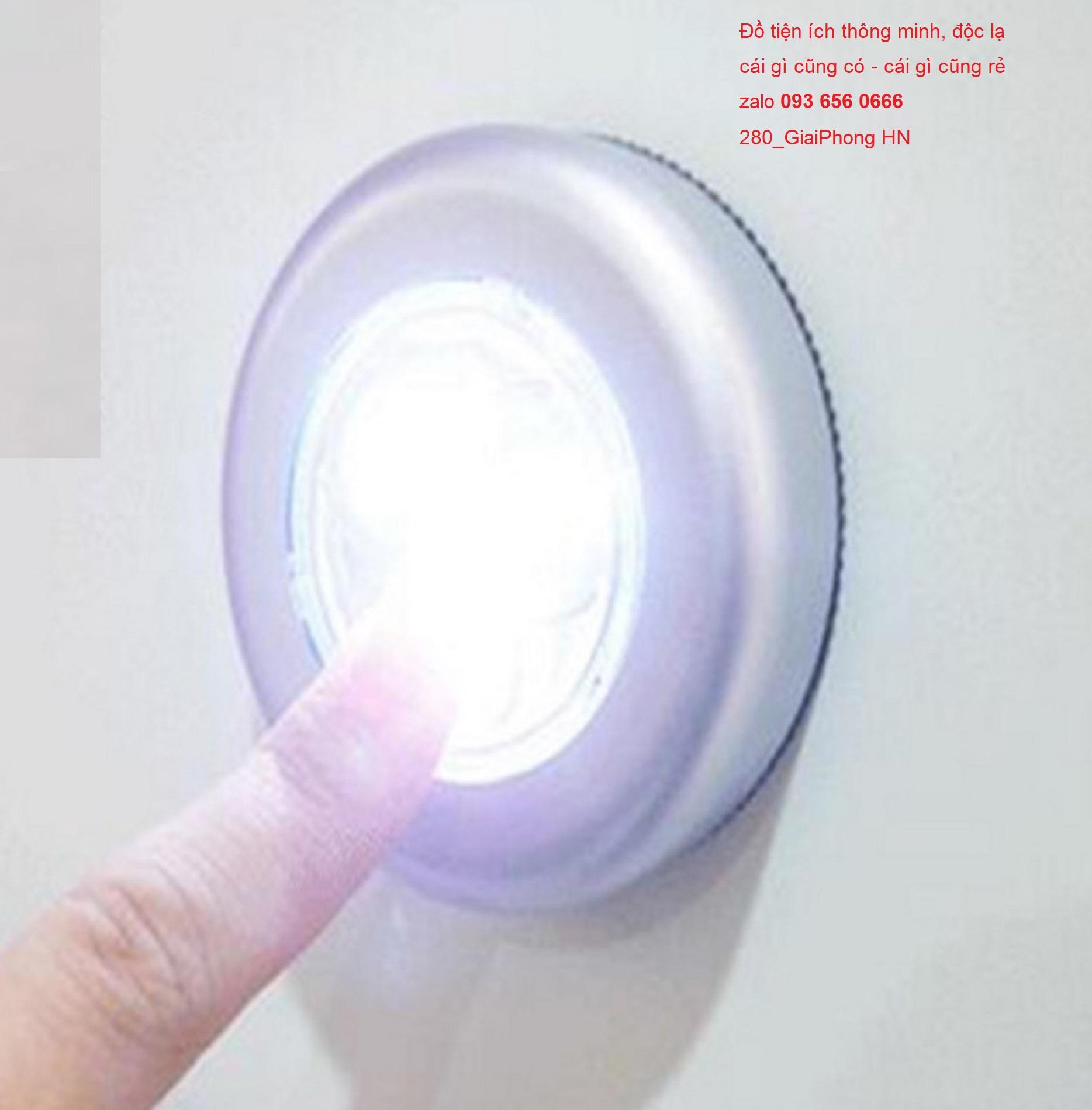 Đèn LED Dán Tường 3 Bóng, 4 Bóng Cảm Ứng Chạm
