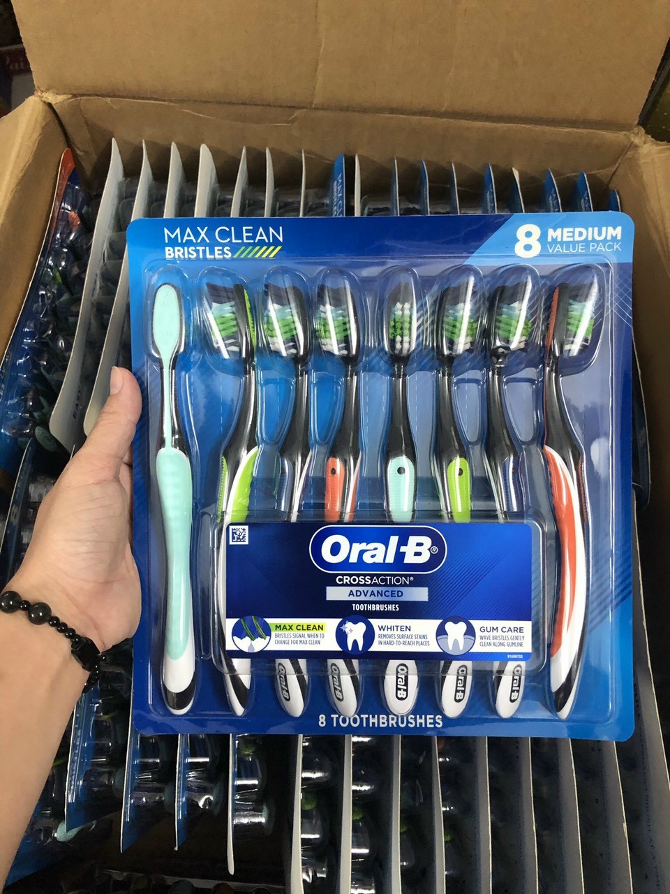🎯Set 8 bàn chải đánh răng Oral-B Cross Action Mỹ
